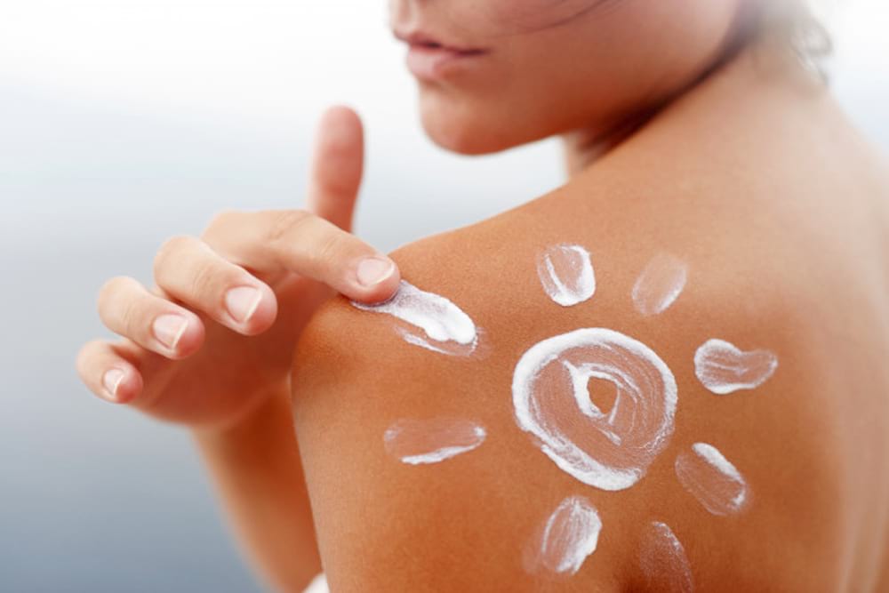 Солнцезащитные крема для лица и тела